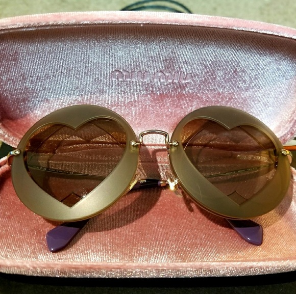 MIU MIU NOIR HEART-SHAPED DESIGNMIRRORED LENSES
